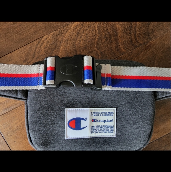 Champion Cross body bag - Picture 4 of 4